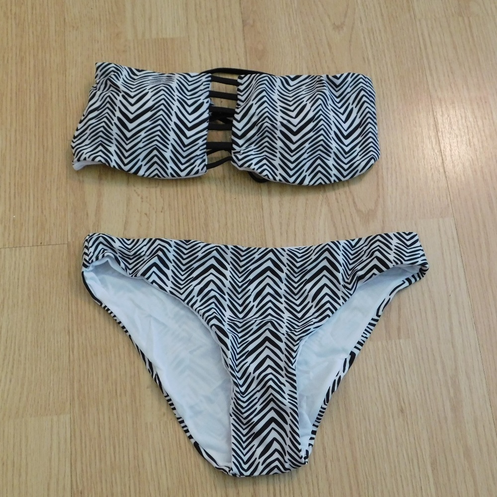 Women's (Juniors) Large Black & White Bikini - New